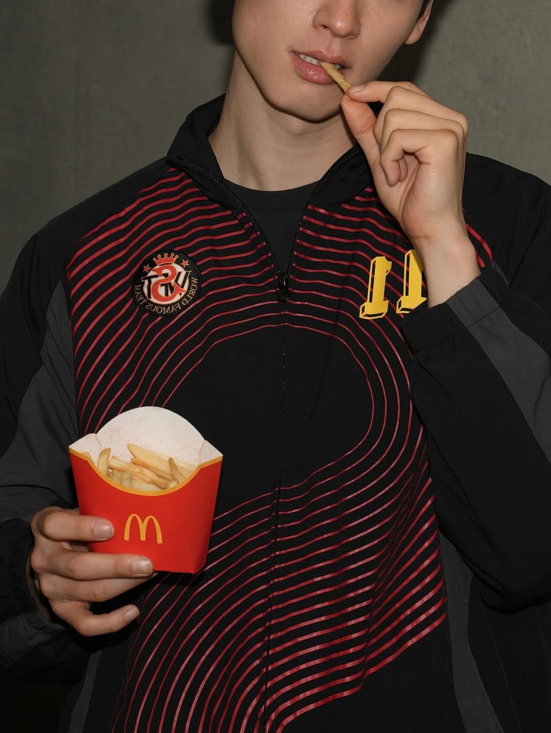 Photo by 임지노 on April 04, 2026. May be an image of french fries and text that says 'N ROM D6 እዮ OMAR ล Y0 IL com m'.