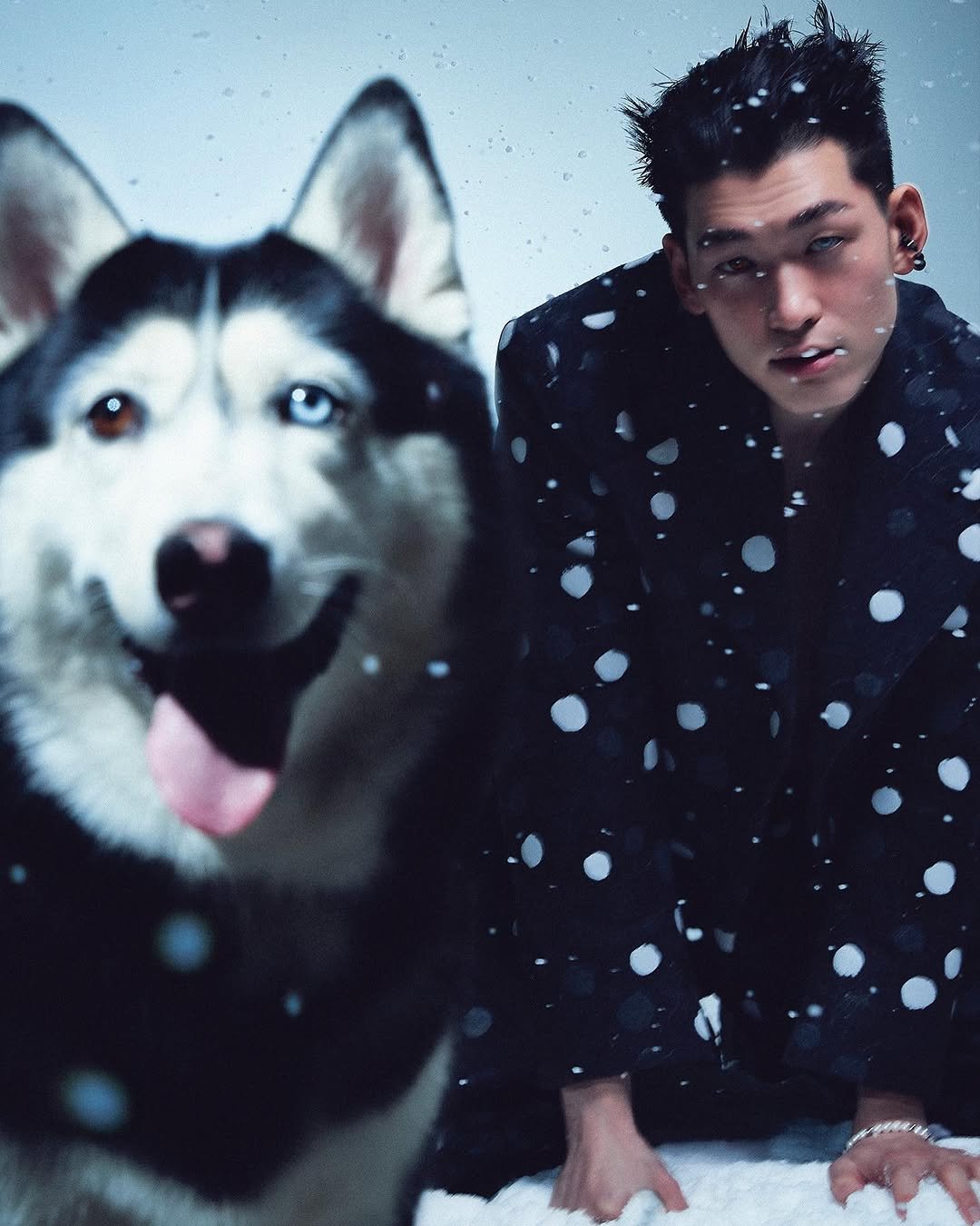 Photo shared by 임지노 on December 23, 2022 tagging @gaffy, @zyobb, @janghyeyeon_, and @harpersbazaarkorea.