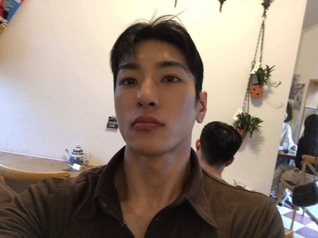 byeongyunsss 게시물 이미지: 🤎🩷🤎