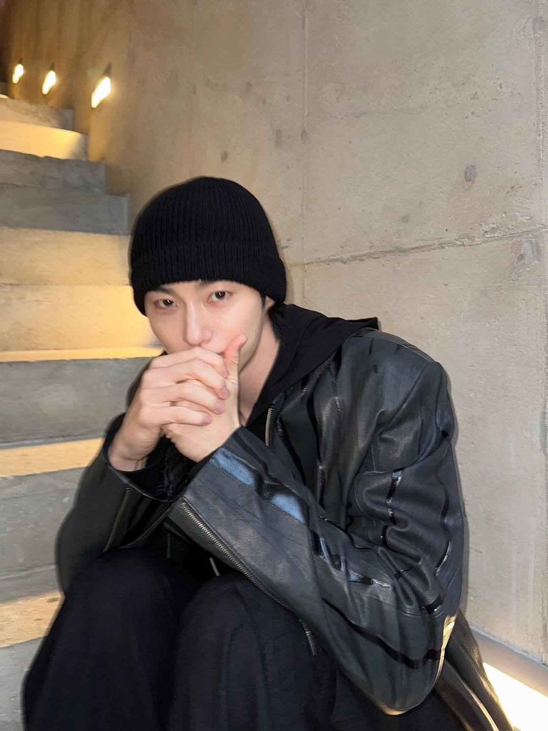 Photo by 변우석  Woo Seok Byeon on December 15, 2025. May be an image of duffle coat and text.