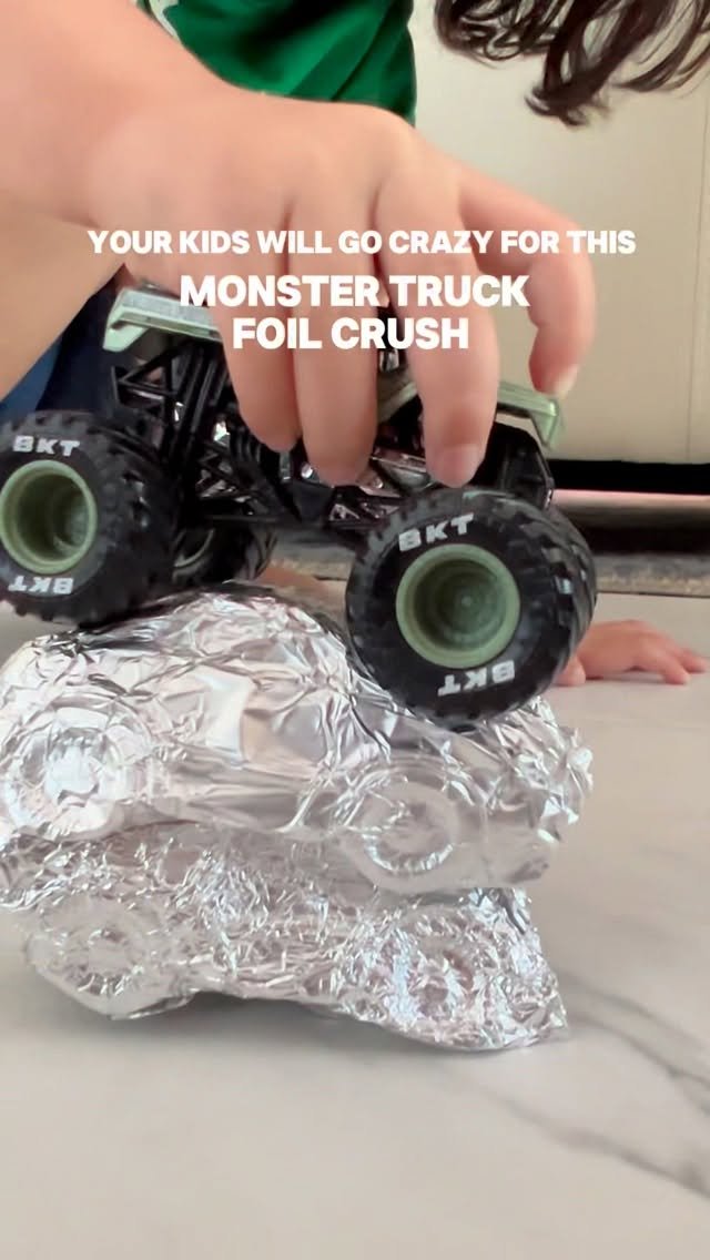 bymelissakate 게시물 이미지: Monster Truck Foil Car Crush...