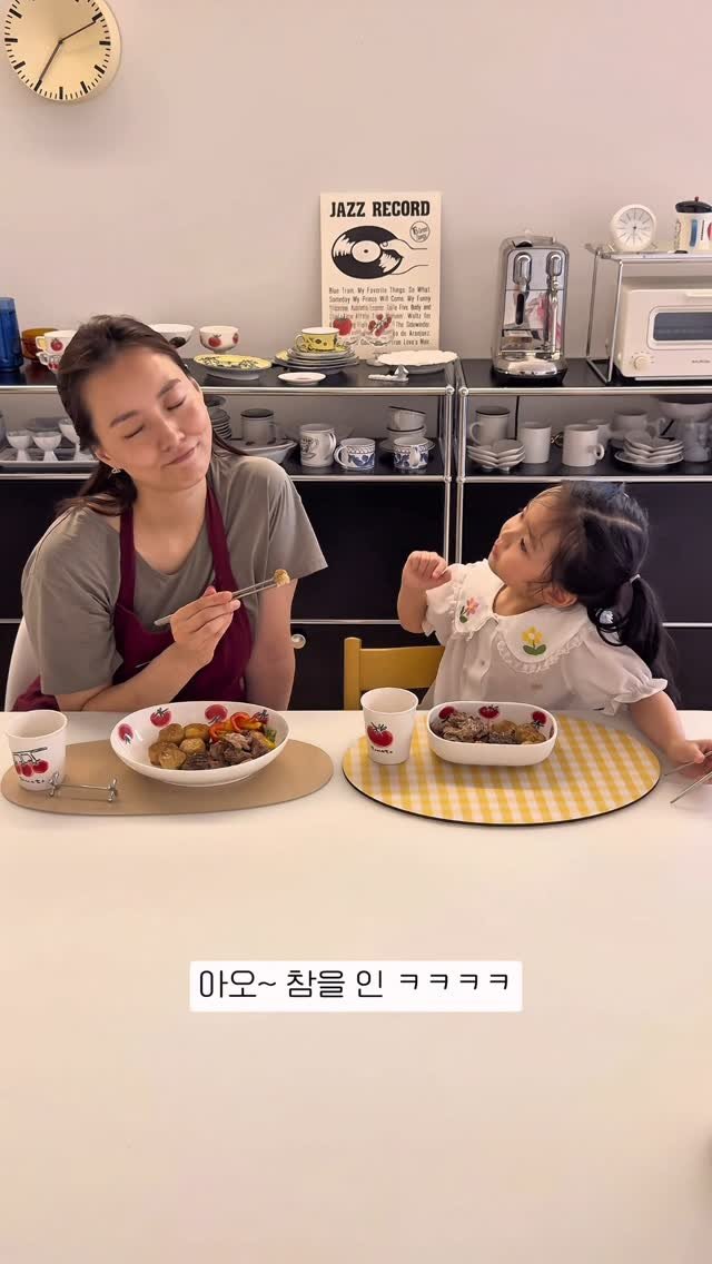 byzijjel 게시물 이미지: 유투브 스타일로 길게 뽑아 봤는데 아무도 안보는거 아니게찌🤭
하원 후 저녁일상 찍어...