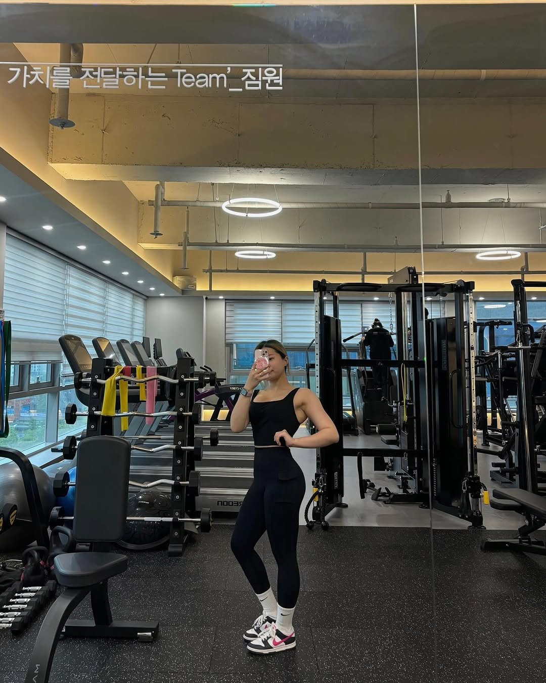 c._.w0n__ 게시물 이미지: 오늘은 빵댕이 운동💪🏻
.
.
.
#헬스타그램 #다이어트 #운동스타그램...
