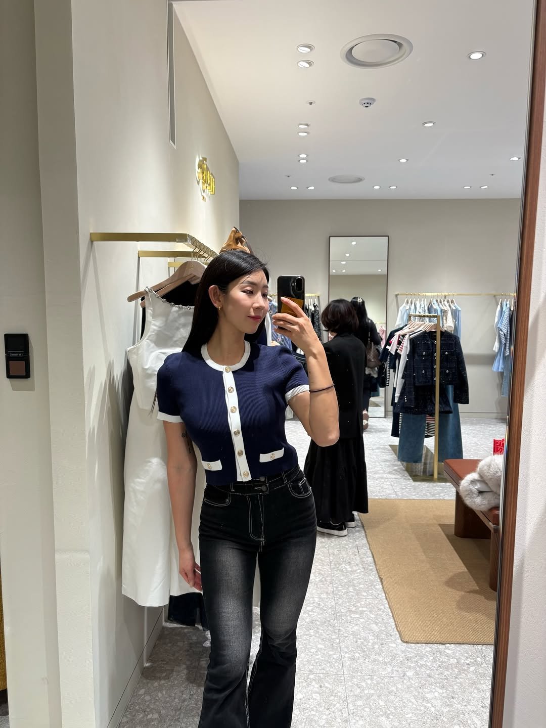 c__ssuna 게시물 이미지: .
.
fitting day⭐️
#데일리룩코디