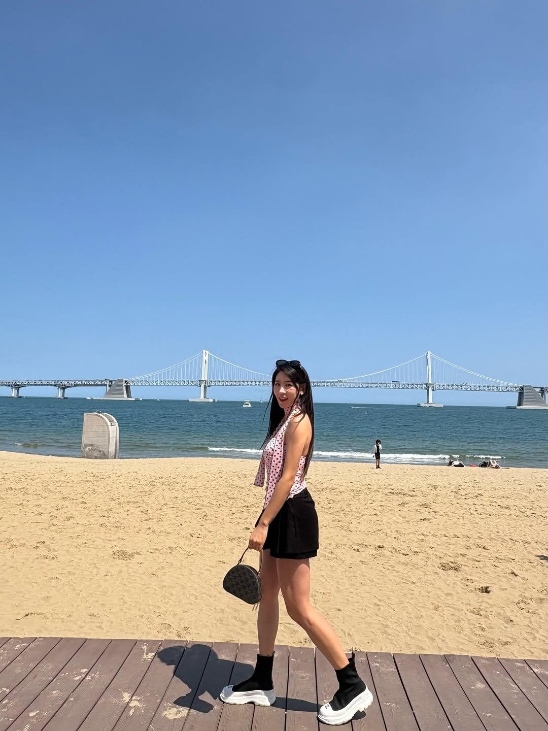 c__ssuna 게시물 이미지: 부산 즐거웟다 💫⭐️
#부산여행
#데일리룩
#광안리