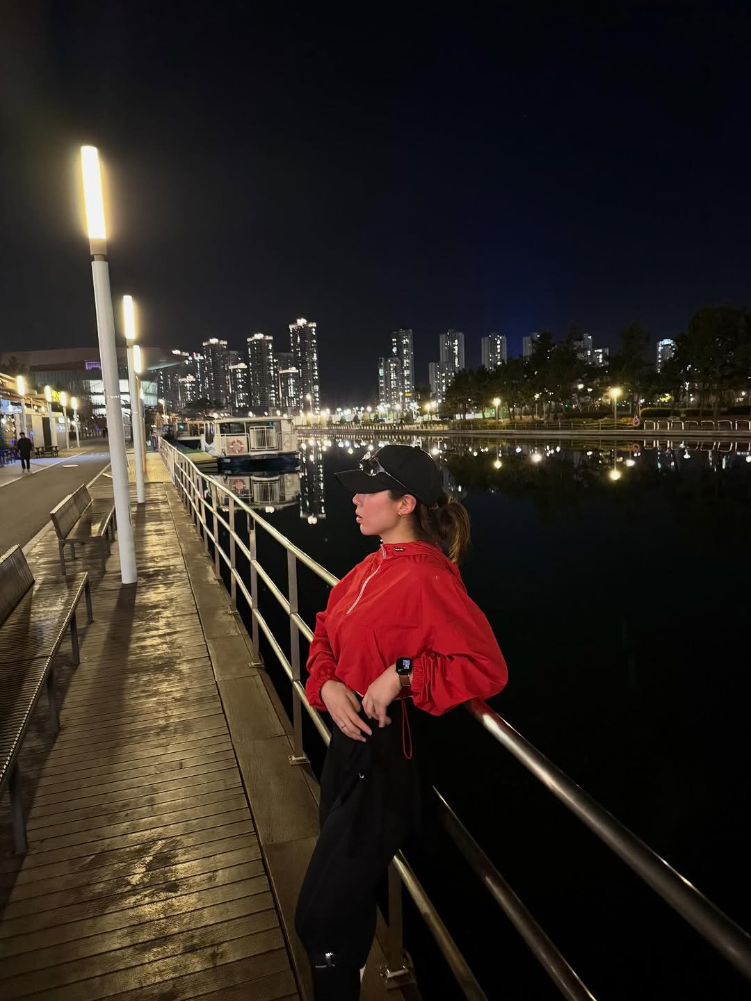 c__woovely 게시물 이미지: 저녁 러닝 🏃‍♀️🌙

러닝도 기록이지만, 순간을 남겨주는 사람도 참 소중하다...