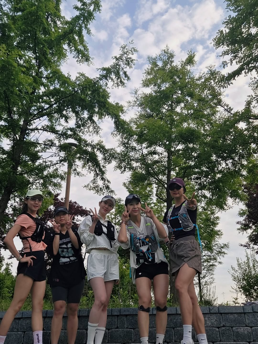 c__woovely 게시물 이미지: 😎🏃‍♀️ 러닝크루 하운드짐 ♥️

AM 6:40, 이른 아침부터 함께한...