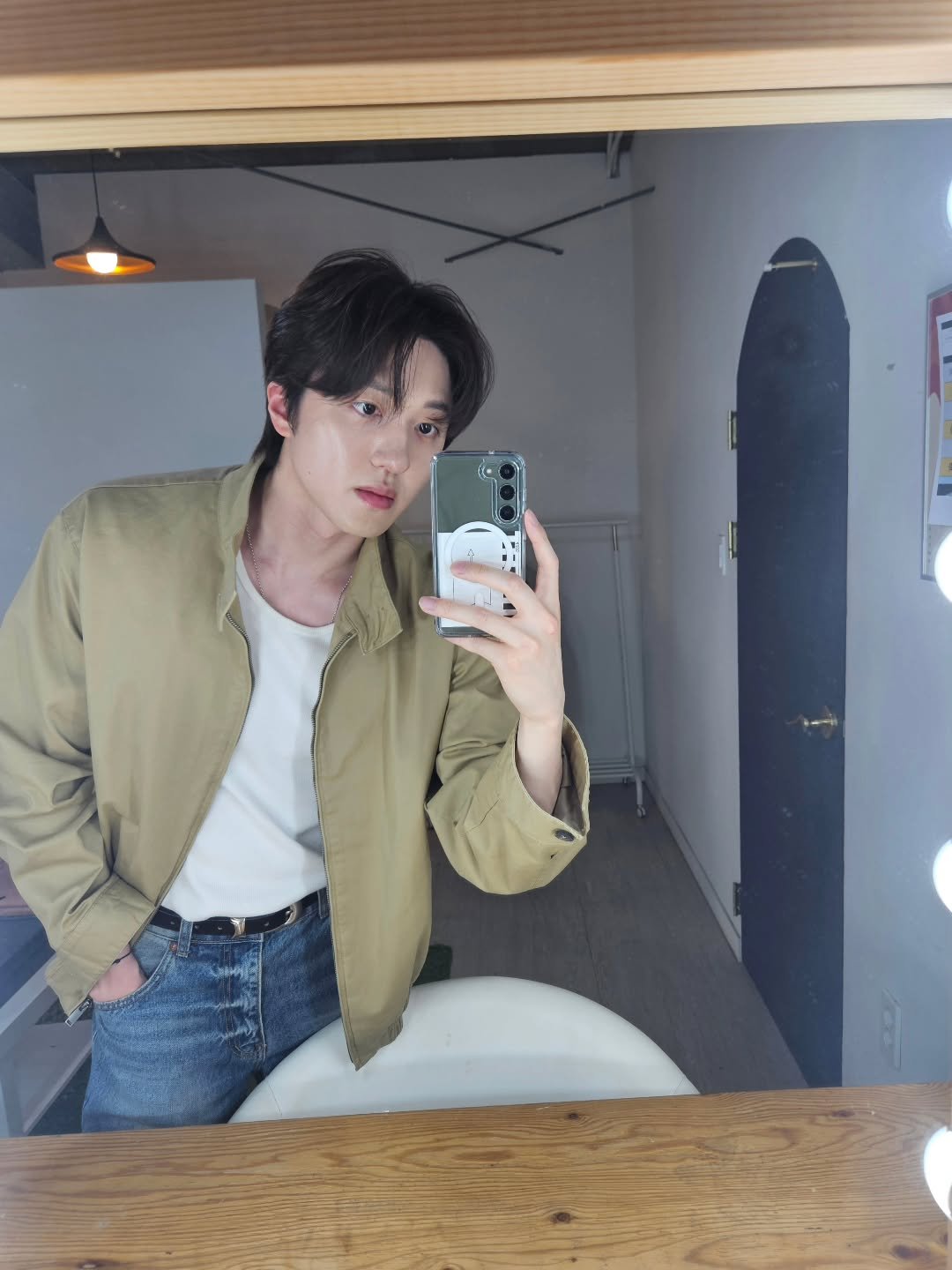 c_chani_i 게시물 이미지: 케이스 바꿨습니다🫡