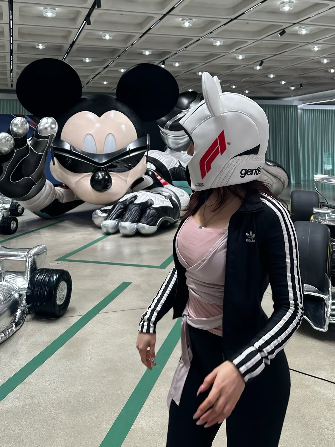 c_heri_sh 게시물 이미지: hey mickey