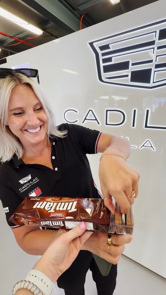 cadillacf1 게시물 이미지: You get a Tim Tam, and you get a Tim Tam!...