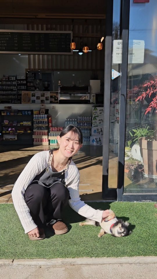 cafe.cheongcheon 게시물 이미지: 쉼터입니다👩‍🌾
오늘은 루부장과 같이 인사드립니다
요즘 정말 행복감을...