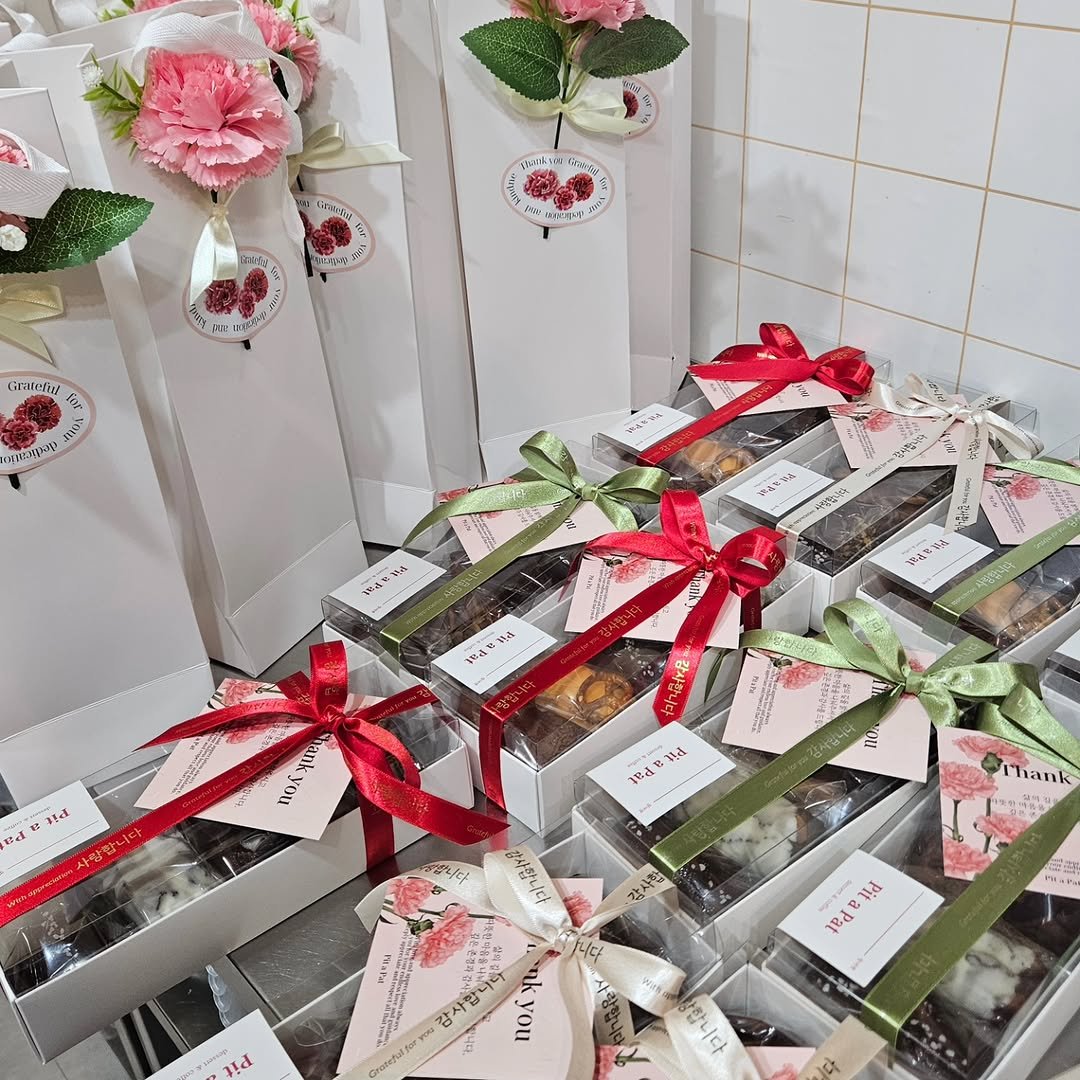 cafe.pit_a_pat 게시물 이미지: 금일 1000+이상의 디저트를 생산했지만 3시쯤 전체 품절이었습니다🥲

새벽부터...
