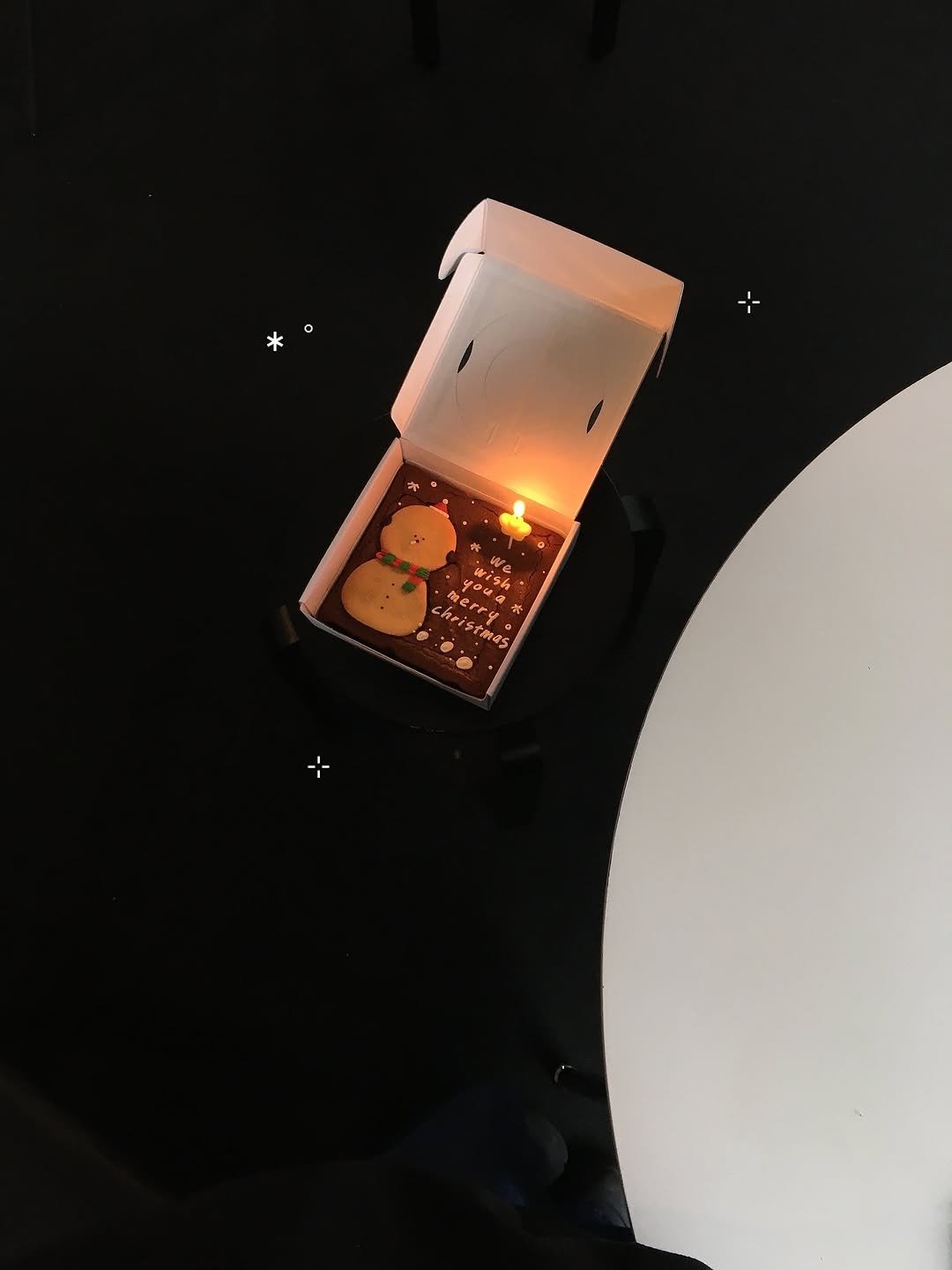 Photo by 무소식 • 당일케이크 • 브라우니 • 브라우니케이크 on November 29, 2025.