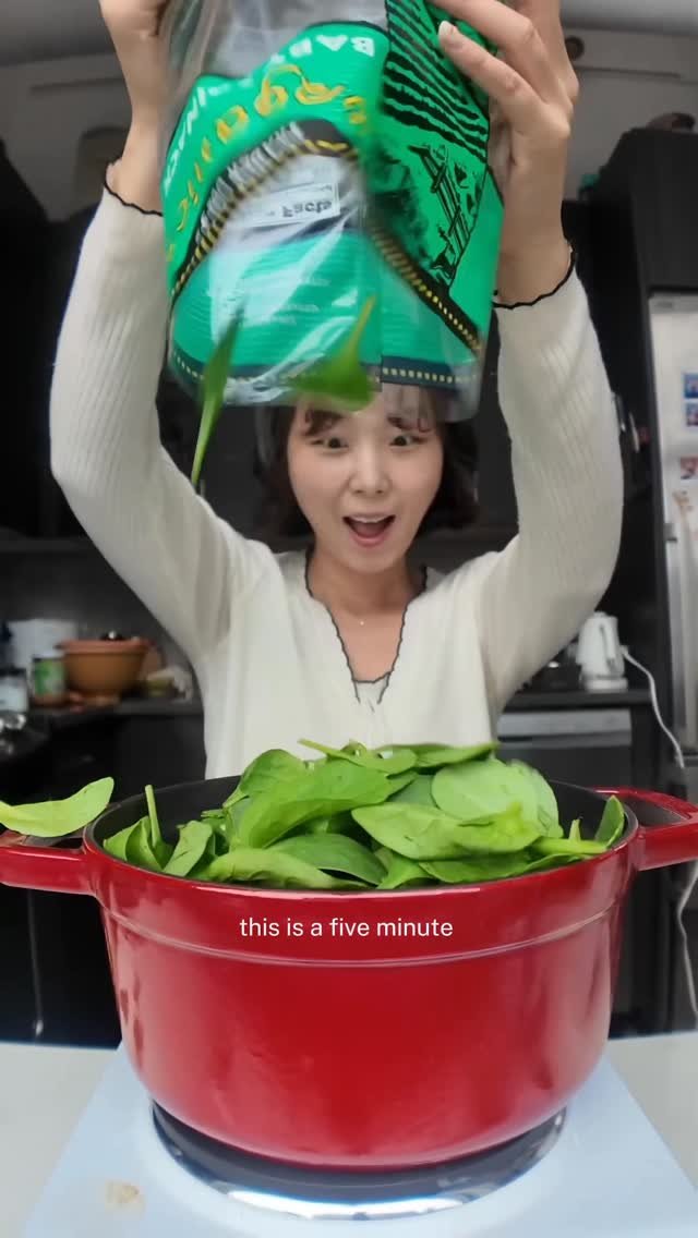 cafemaddy 게시물 이미지: Spinach Banchan 🍃 when you live alone :) 

you...