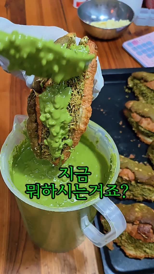 cake_mira 게시물 이미지: 진짜 지금 뭐하시는거죠?

살뺀다고 
16시간 단식한다고, 
1일1식...