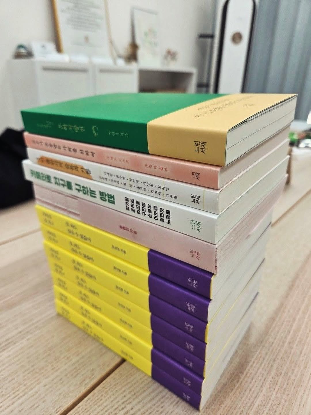 calmdown_library 게시물 이미지: #기타를못쳐도잘치고싶을수있잖아 북토크 덕분에 이번에 새로운 책방과 직거래를 하게...