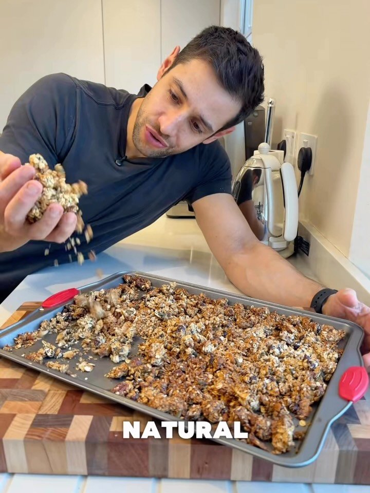 calories.tips 게시물 이미지: High Fibre Chocolate Granola Tray...