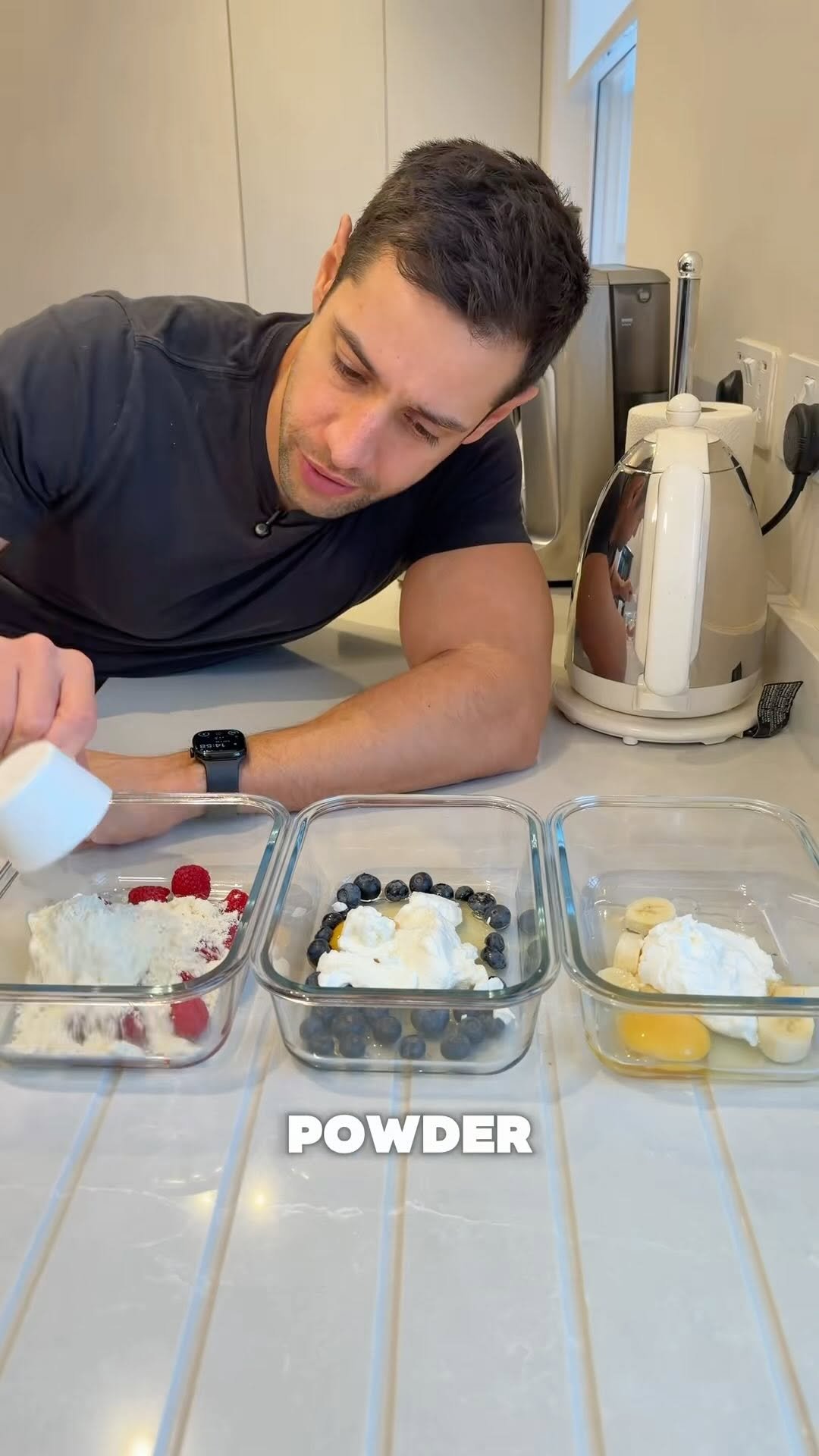 calories.tips 게시물 이미지: High Protein Pancake Bowl 🥞💪✨ 
(via:...