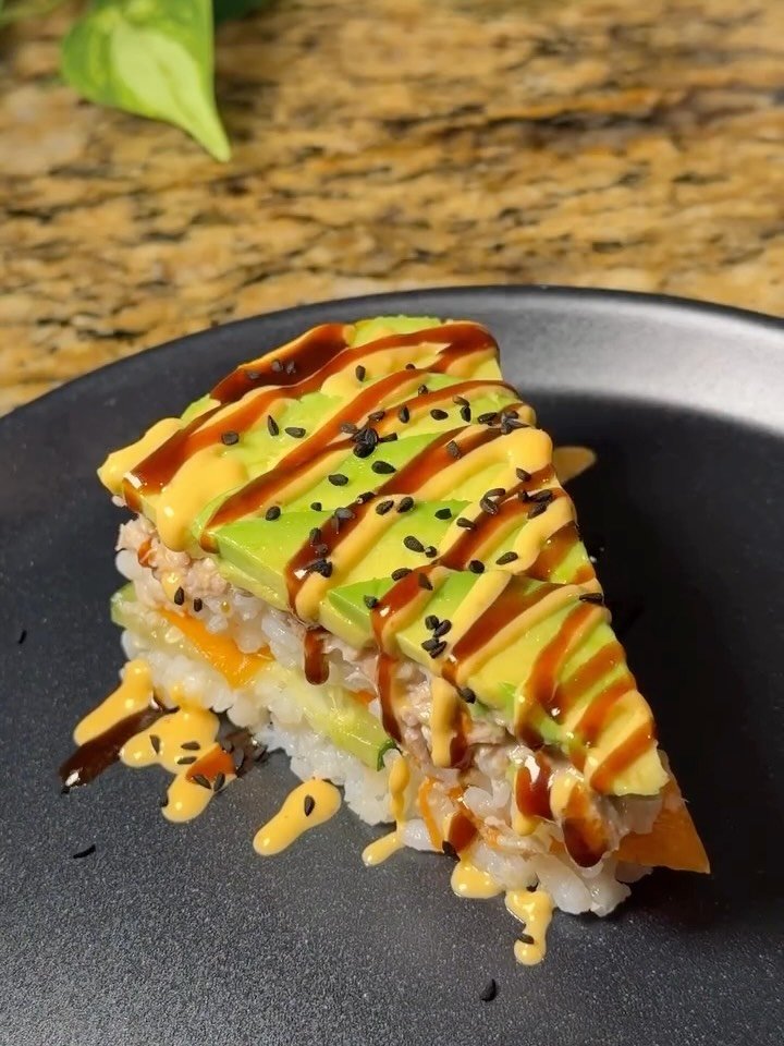 calories.tips 게시물 이미지: Sushi Cake 🍣🍰✨
(via: @shazas.plate)

All the...