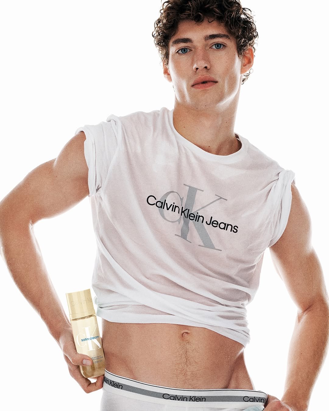 calvinklein 게시물 이미지: Introducing the new Satin Cream Hair and Body...