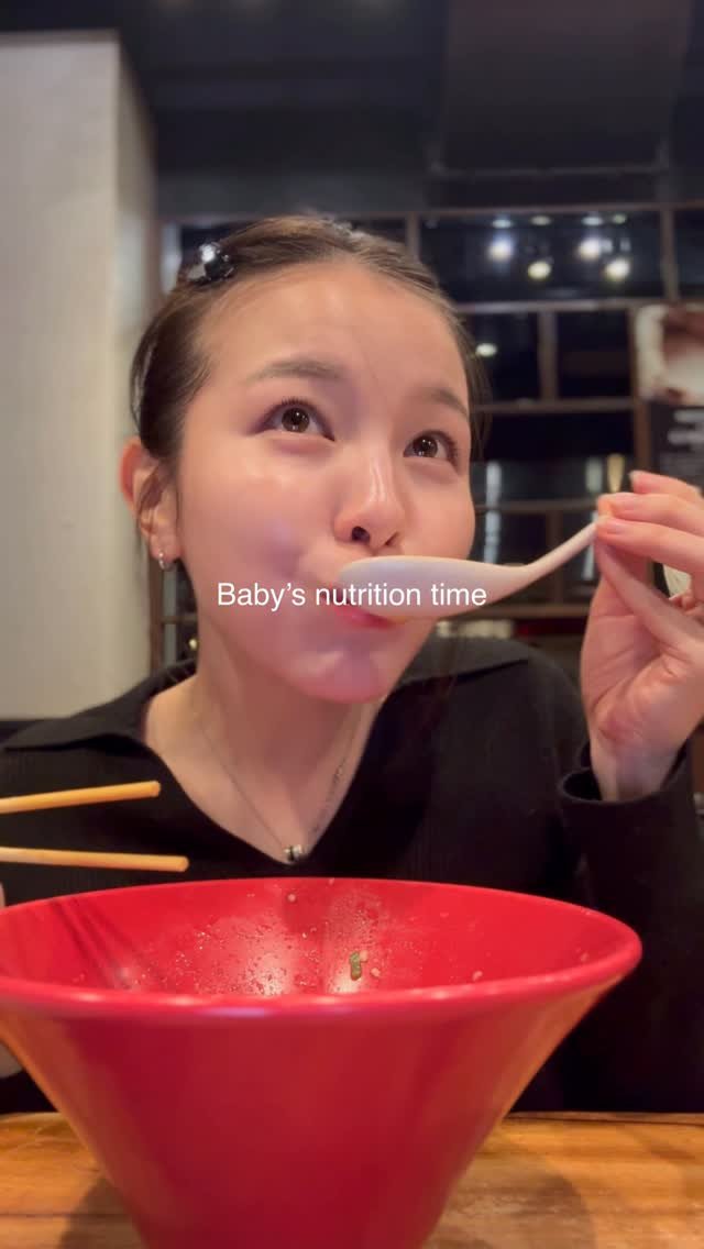 cami_kana 게시물 이미지: #32weeks どぅぉ〜してもラーメンが食べたくて🤤🍜👶喜んでる。？？？
I just...