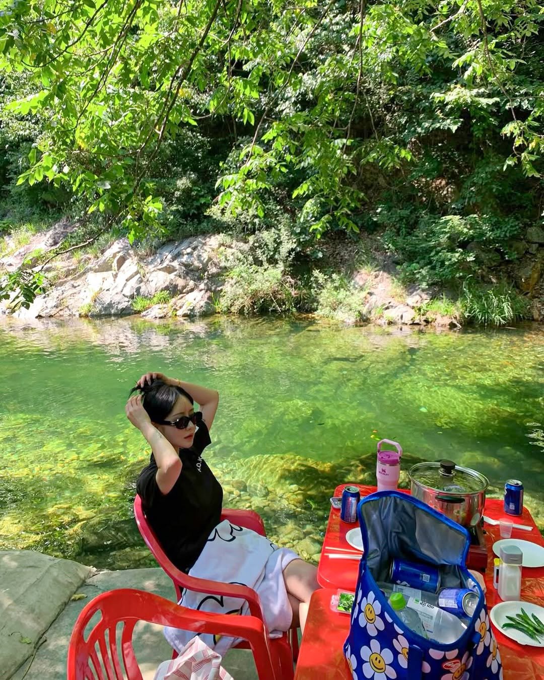 camping_club_ 게시물 이미지: 계곡 코앞에서 야장 삼겹살 가능한 곳..?🤤
여긴 진짜 여름버전 천국이라고 해도...