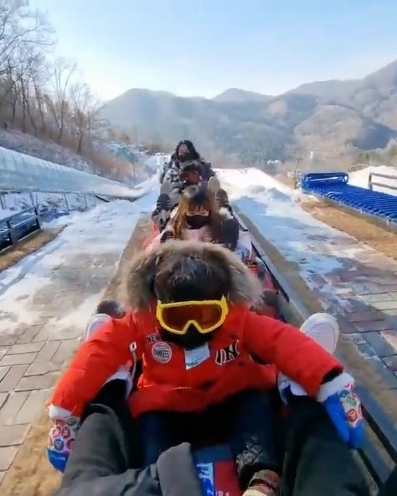 camping_club_ 게시물 이미지: 국내에서 제일 긴 K-썰매 드디어 오픈🔥
12월 24일 줄줄이 눈썰매...