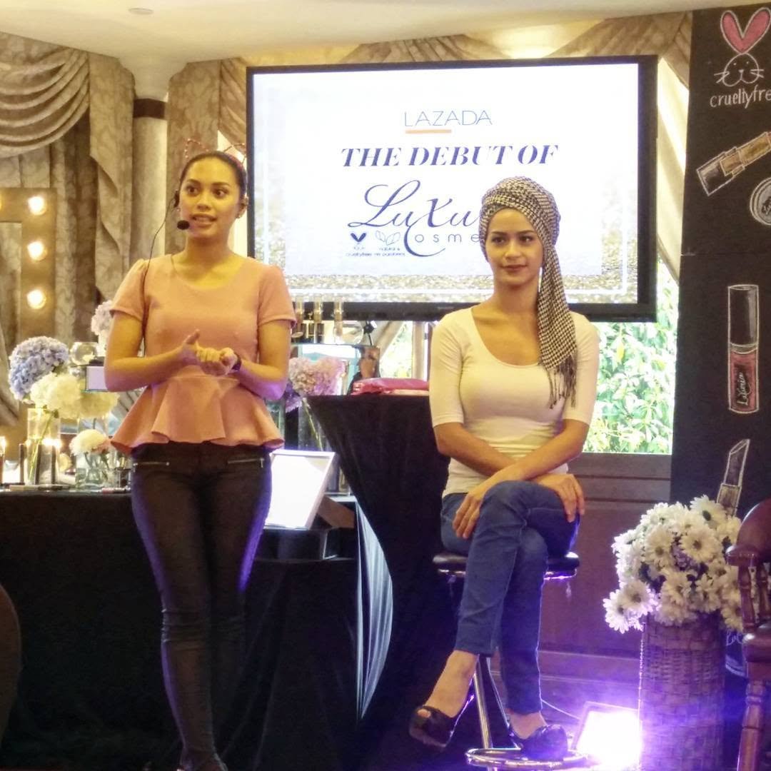 campusplus 게시물 이미지: Getting shown the art of contouring using...