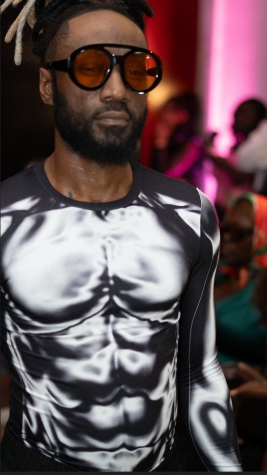 cantbecrushed 게시물 이미지: Had so much fun modeling for @heres2coolstuff...