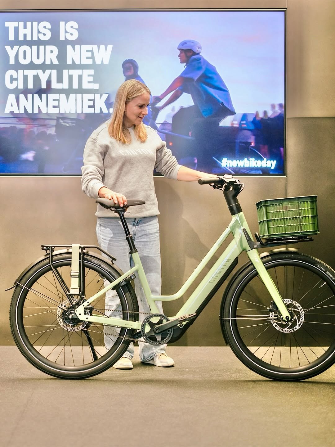 Photo shared by Canyon on March 04, 2026 tagging @annemiekvanvleuten, and @canyon_road_. May be an image of bicycle, scooter and text that says 'THIS IS YOUR NEW CITYLITE. ANNEMIEK #newbikeday Snta ግጭቀ ስገር'.
