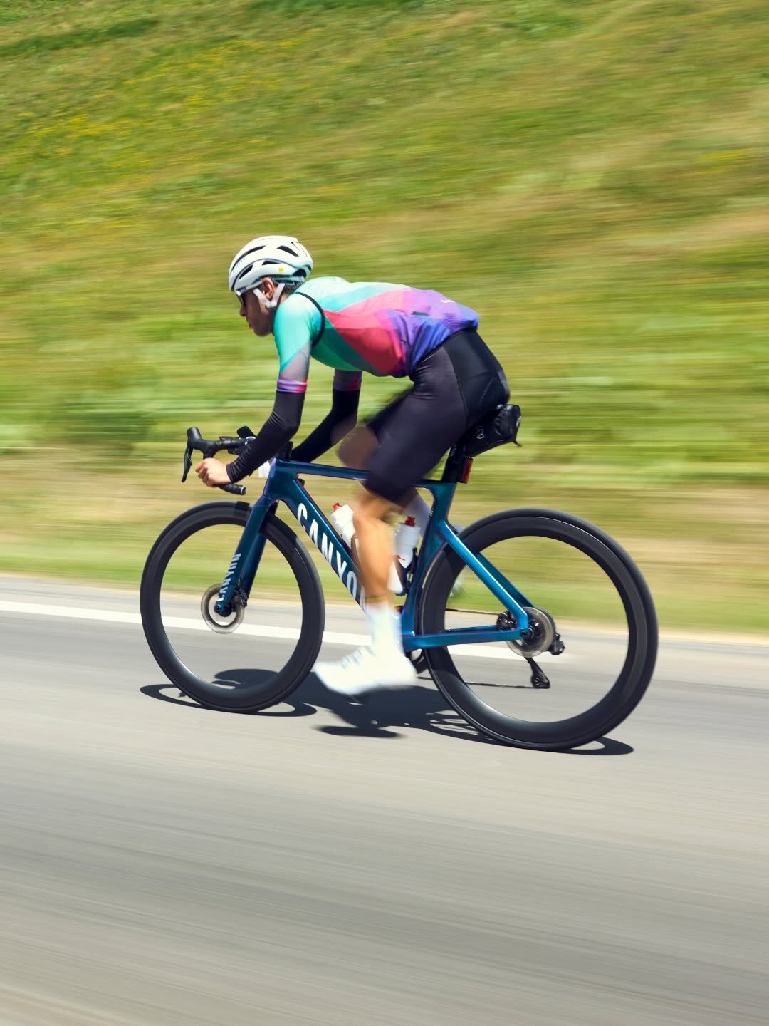 canyon 게시물 이미지: Some of cycling’s most iconic roads. Memories...