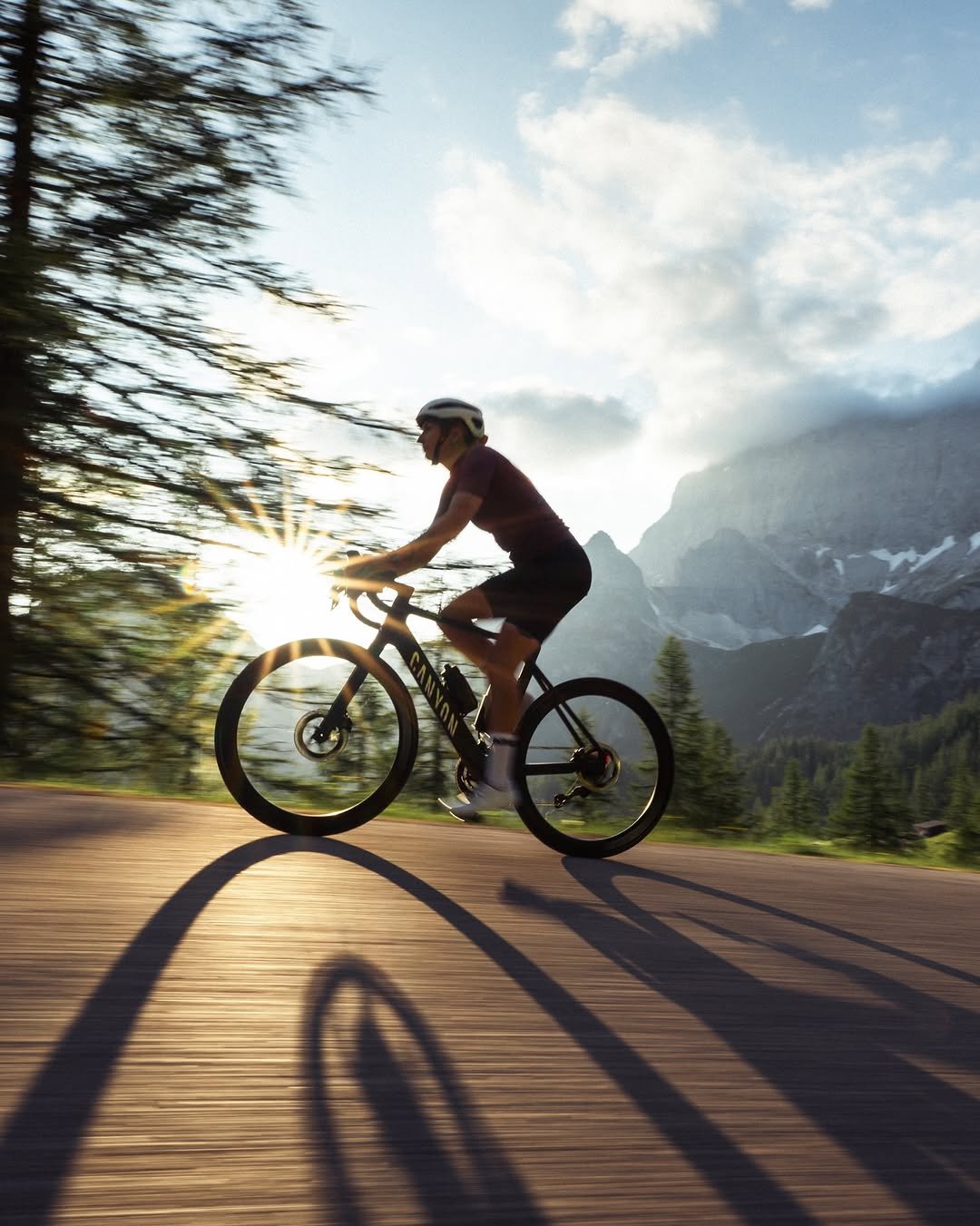 Photo by Canyon on November 21, 2025. May be an image of bicycle, wheel, road and text.