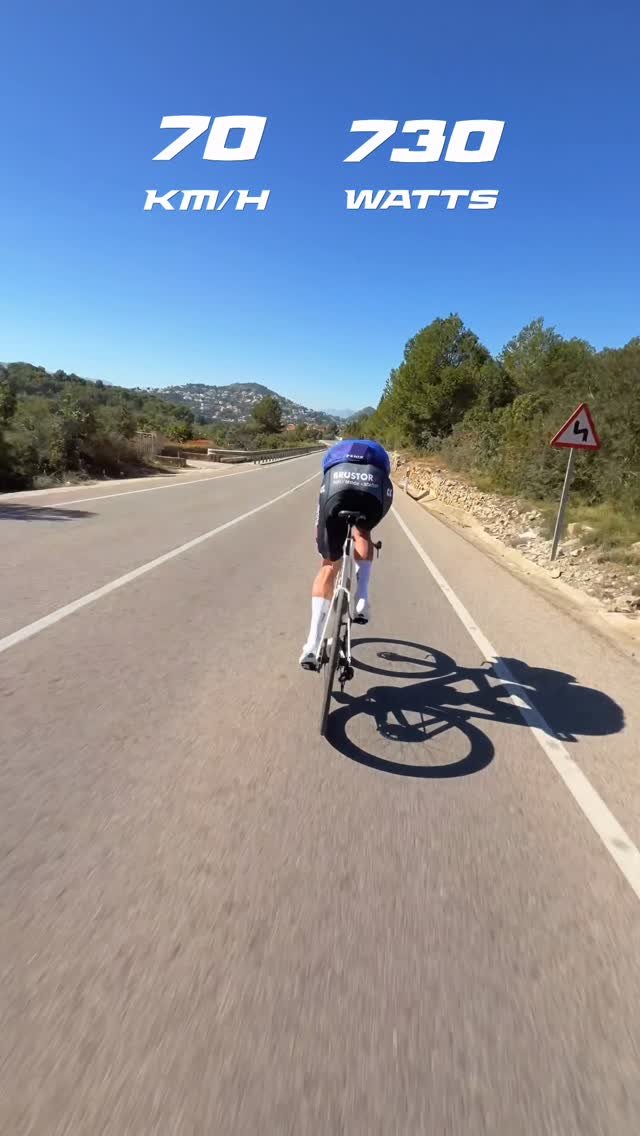 canyon 게시물 이미지: POV: Your mate asks to film his Speedmax TT posi.. 🤔
