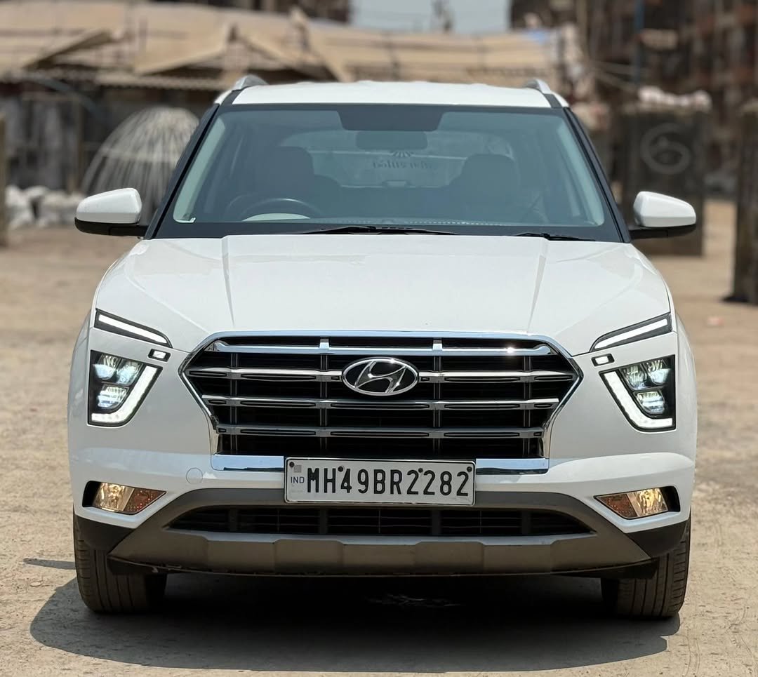 Photo by CAR ZEO on April 26, 2026. May be an image of ‎car, lighting, wheel and ‎text that says '‎הקקה ASIT6 IND MH49BR2282 2282‎'‎‎.