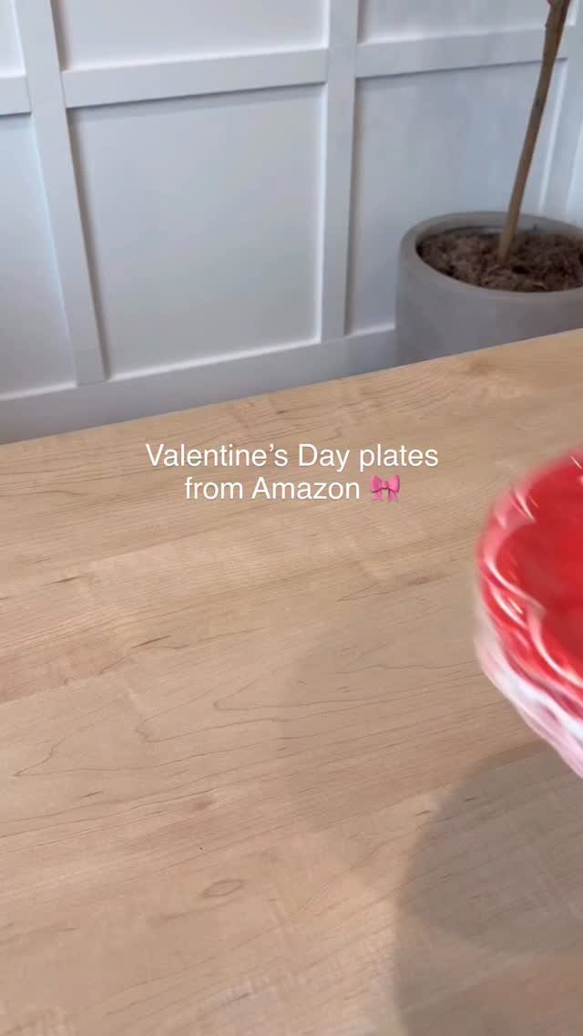 caramurtaugh 게시물 이미지: Comment “Valentine’s day” and I’ll send these...