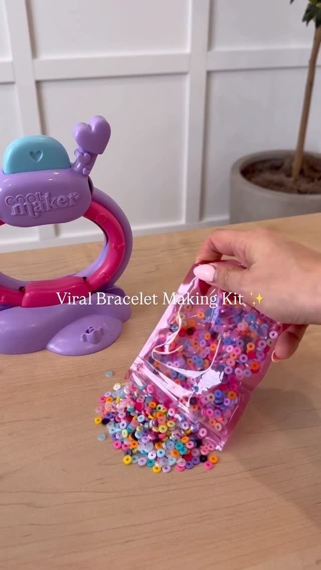 caramurtaugh 게시물 이미지: Follow me & comment “ bracelet maker “ and...