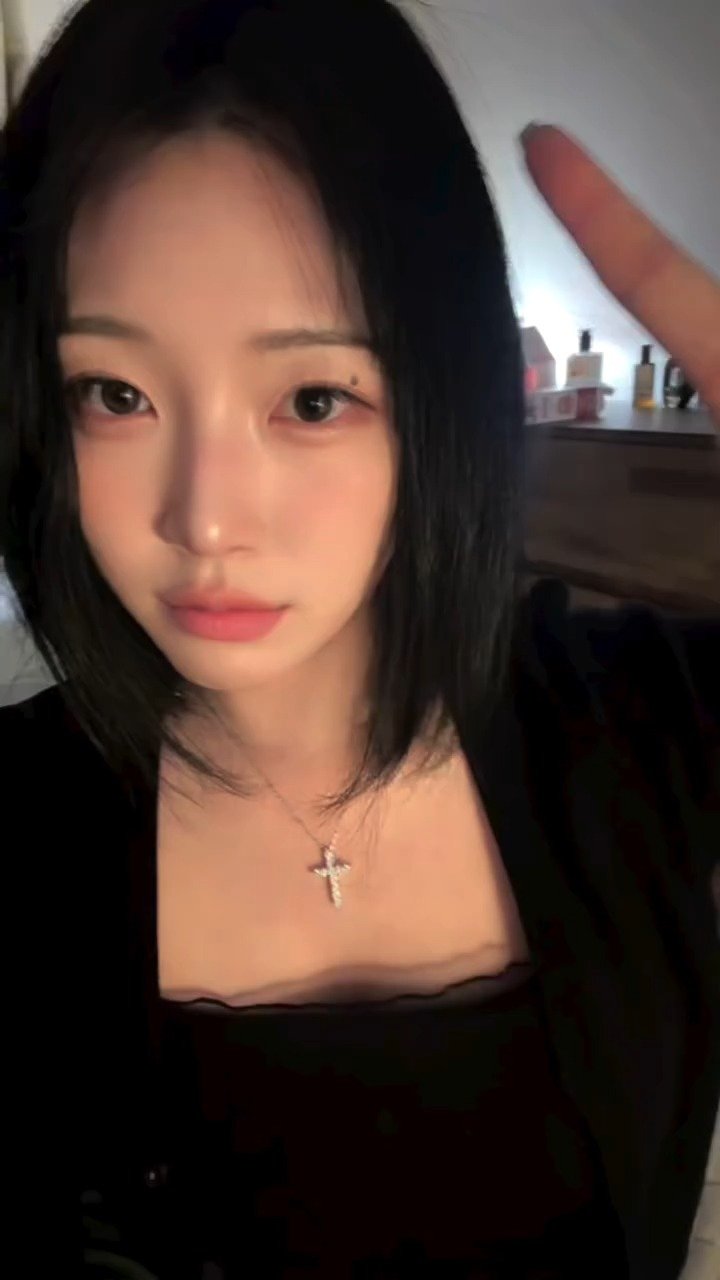 caratme.kr 게시물 이미지: 여자들의 로망 DIA💎고급미 뿜뿜 십자가 목걸이
.
.
#캐럿미 #시뮬럿다이아...