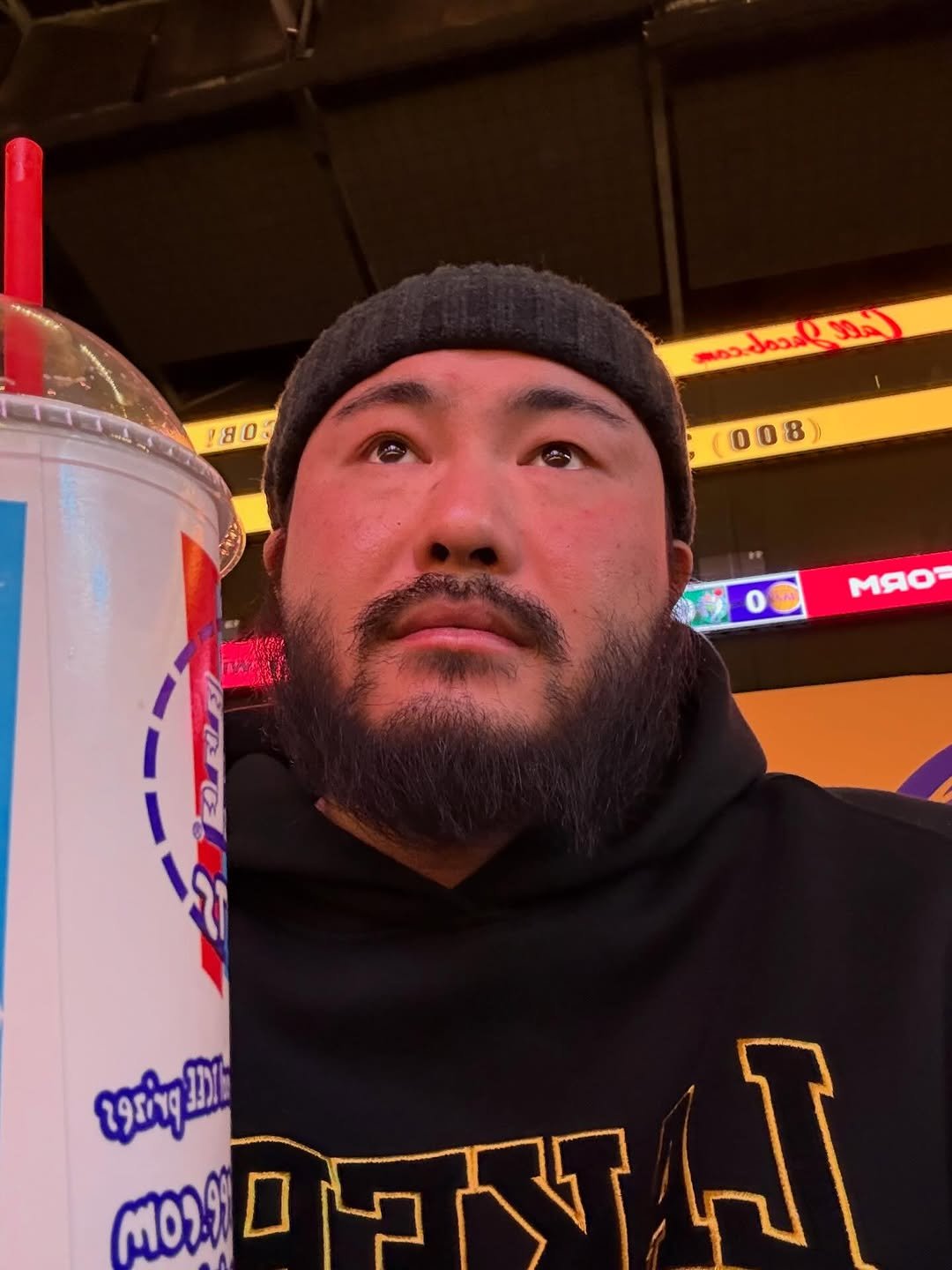 Photo by 카더가든 | Car, the garden on February 22, 2026. May be an image of one or more people, beard and text.