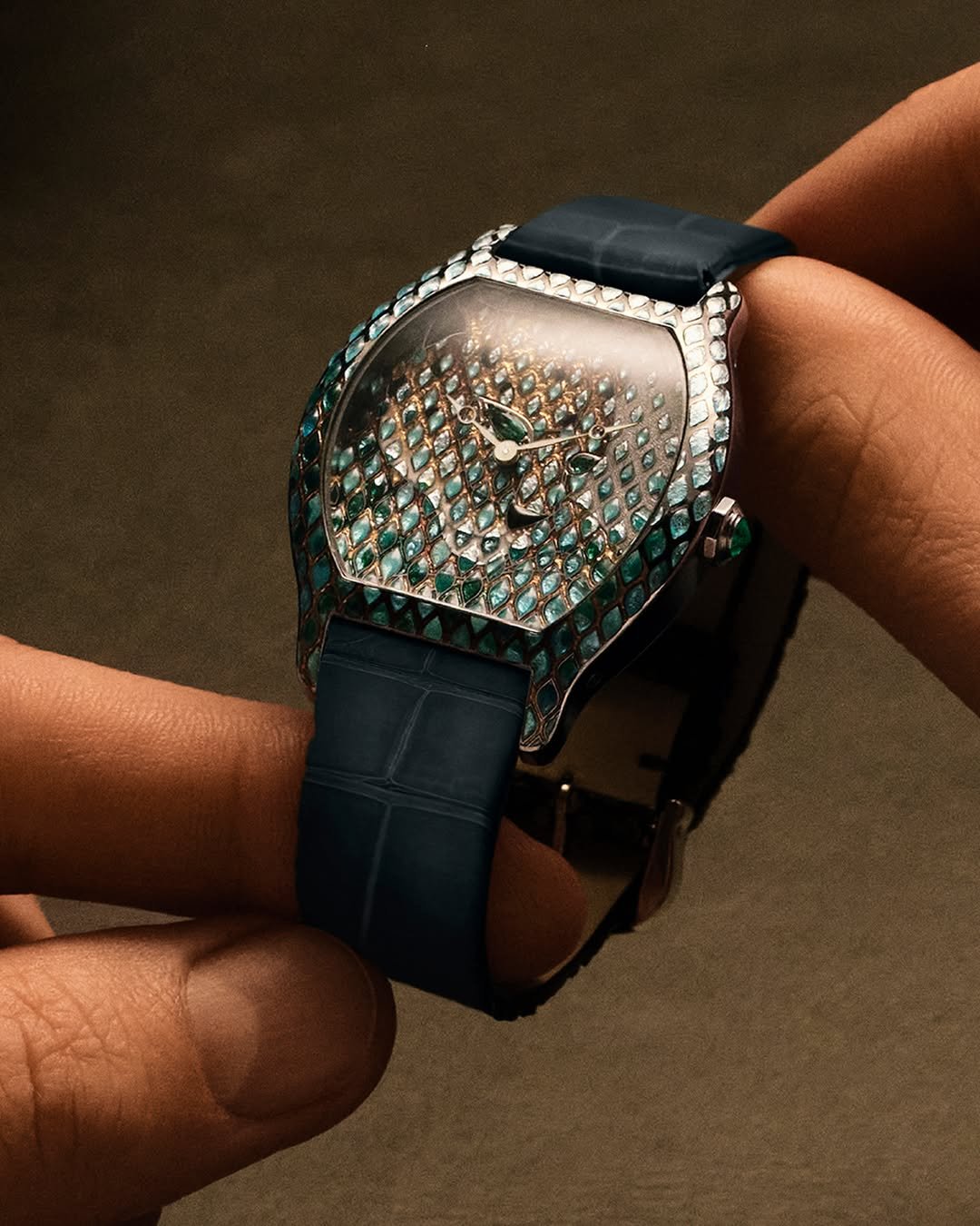 cartierwatchcommunity 게시물 이미지: The Tortue Panthère Métiers d’Art is a limited...