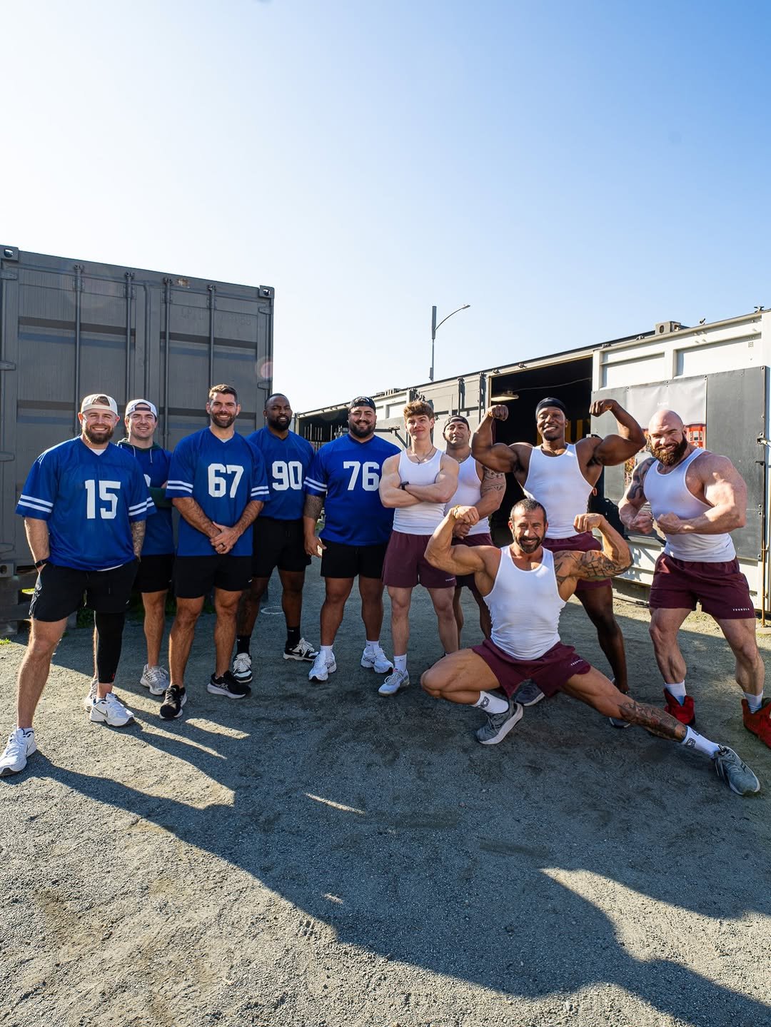 caseykellyfit 게시물 이미지: These NFL chumps rolled up and thought they...