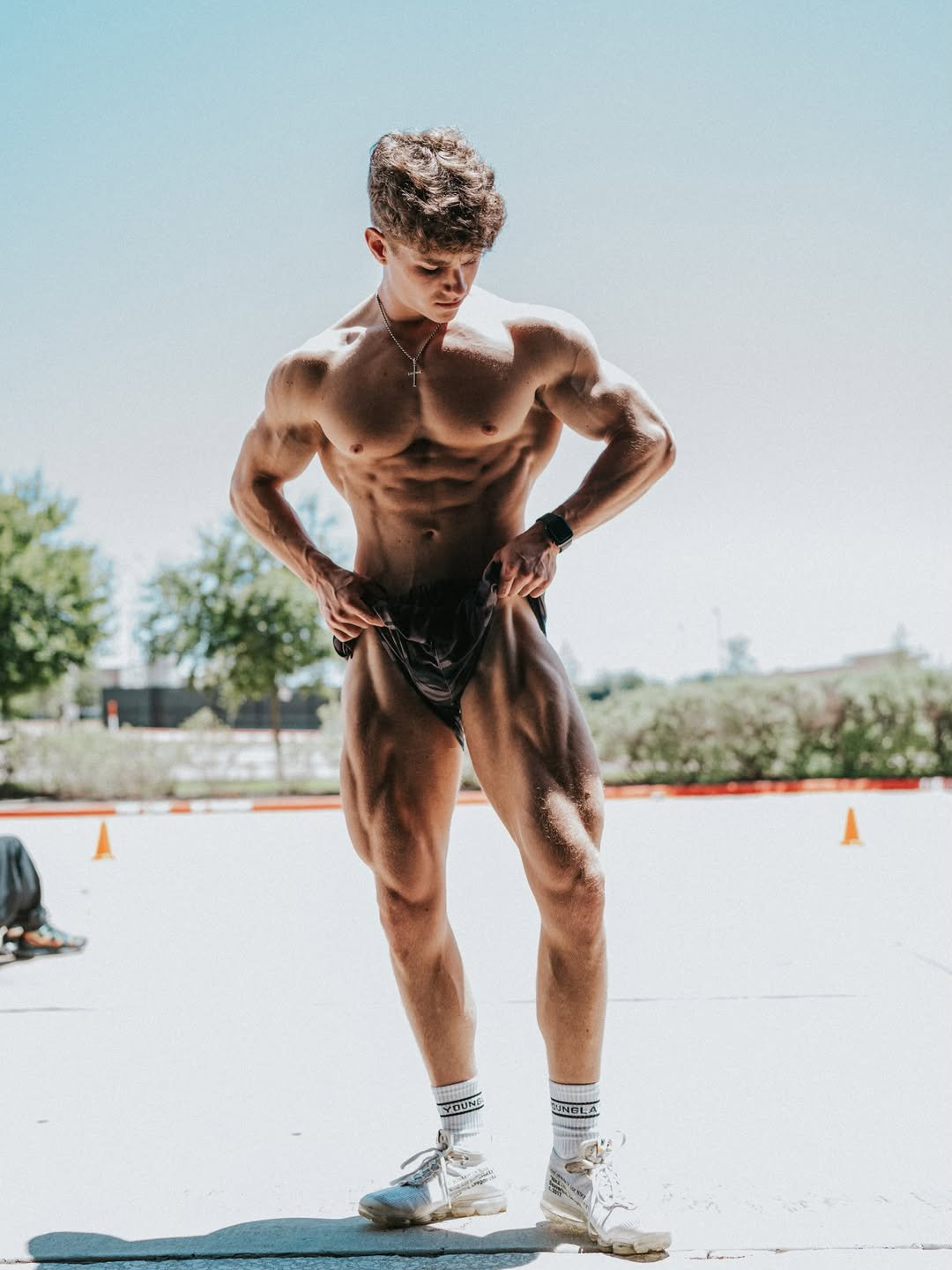 caseykellyfit 게시물 이미지: “I’m Not Special, I’m Just Consistent”

A...