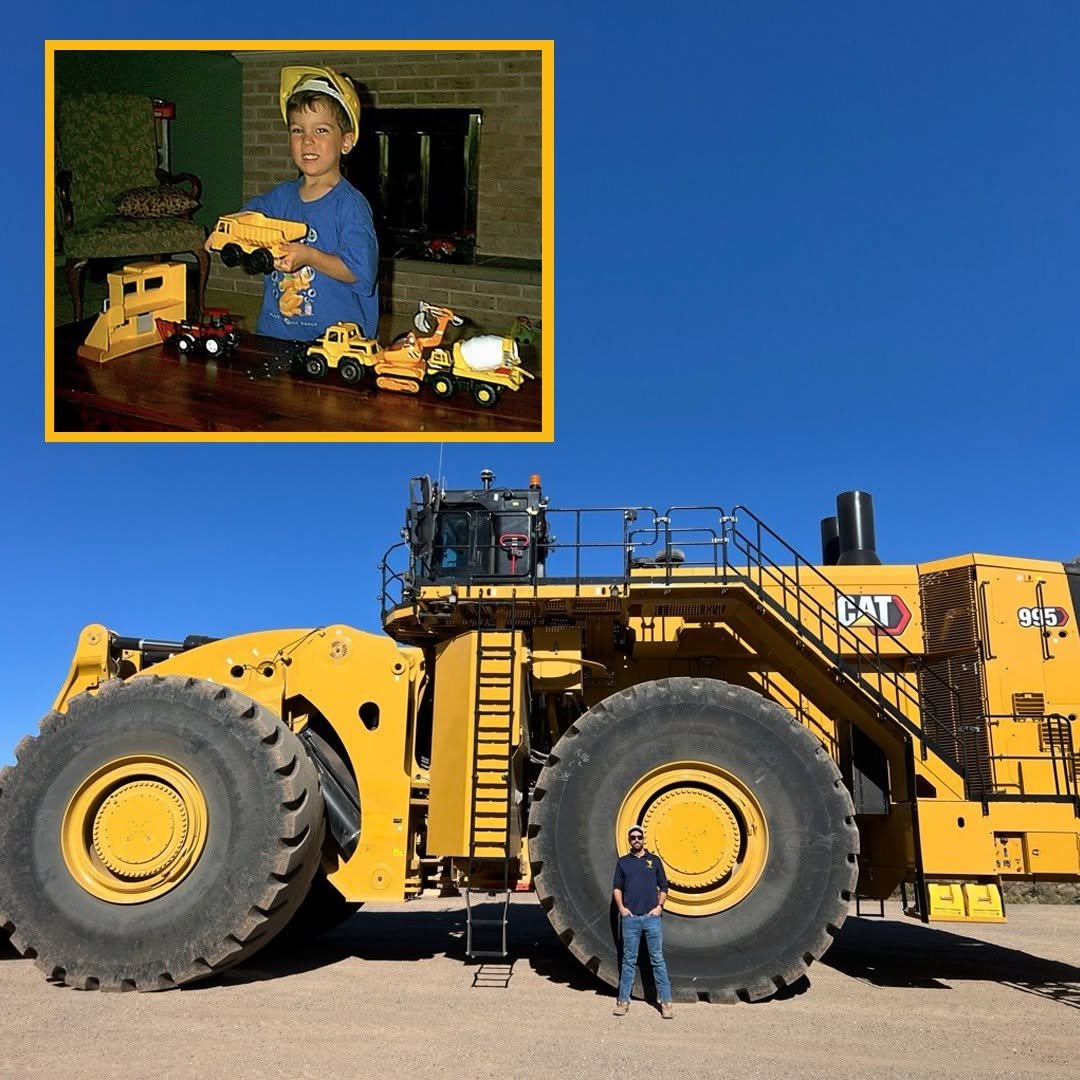 Photo by Cat Mining on February 18, 2026. May be an image of scraper and text that says 'ญ 995 ERI O 달석'.