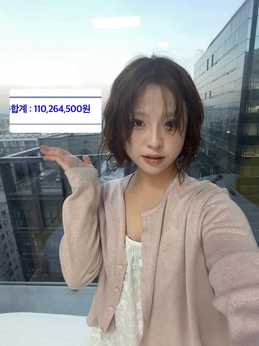 cconte__cxrinn 게시물 이미지: 무더운 7월의 마지막날 
더 더 무더워질 8월이 코앞이네요 ~ 🥲 

제가...