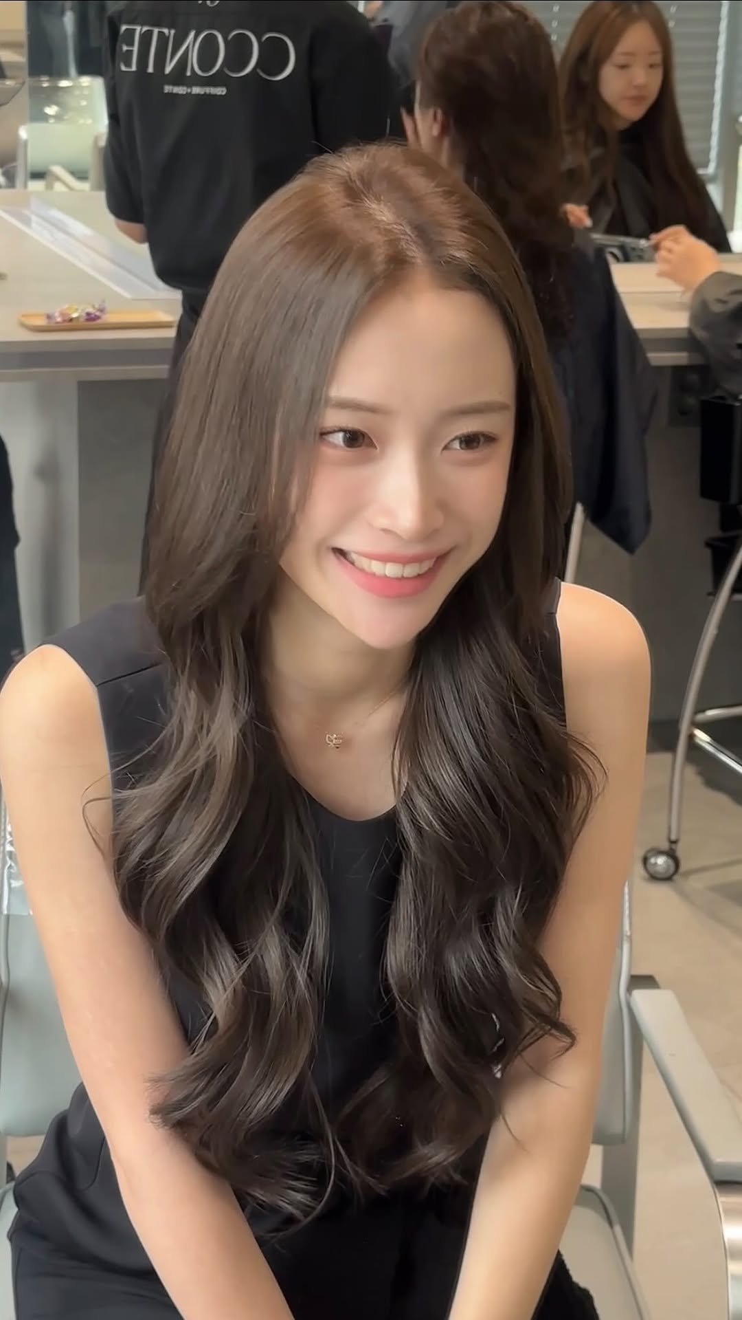 cconte__phm 게시물 이미지: 내가 원하던 청순한 분위기 염색 컨설팅🤍
[뮤트브라운] #혜미쌤

웜과 쿨이 과하게...