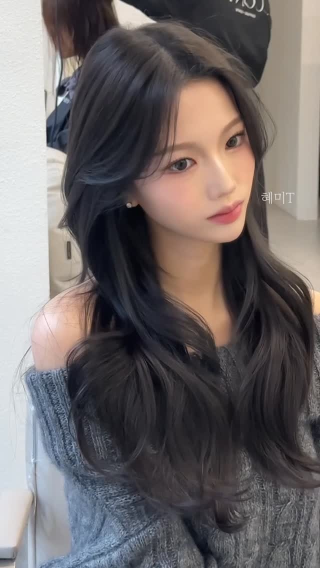 cconte__phm 게시물 이미지: 나한테 어울리는
톤다운 염색 컨설팅🖤
#꽁뜨혜미쌤 #혜미쌤
쿨톤인 우리...
