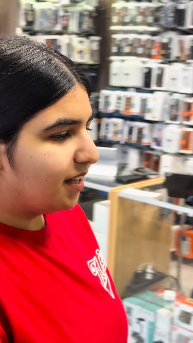 cellcarebrampton 게시물 이미지: Grab your iphone 16 128Gb today at Cell Care...