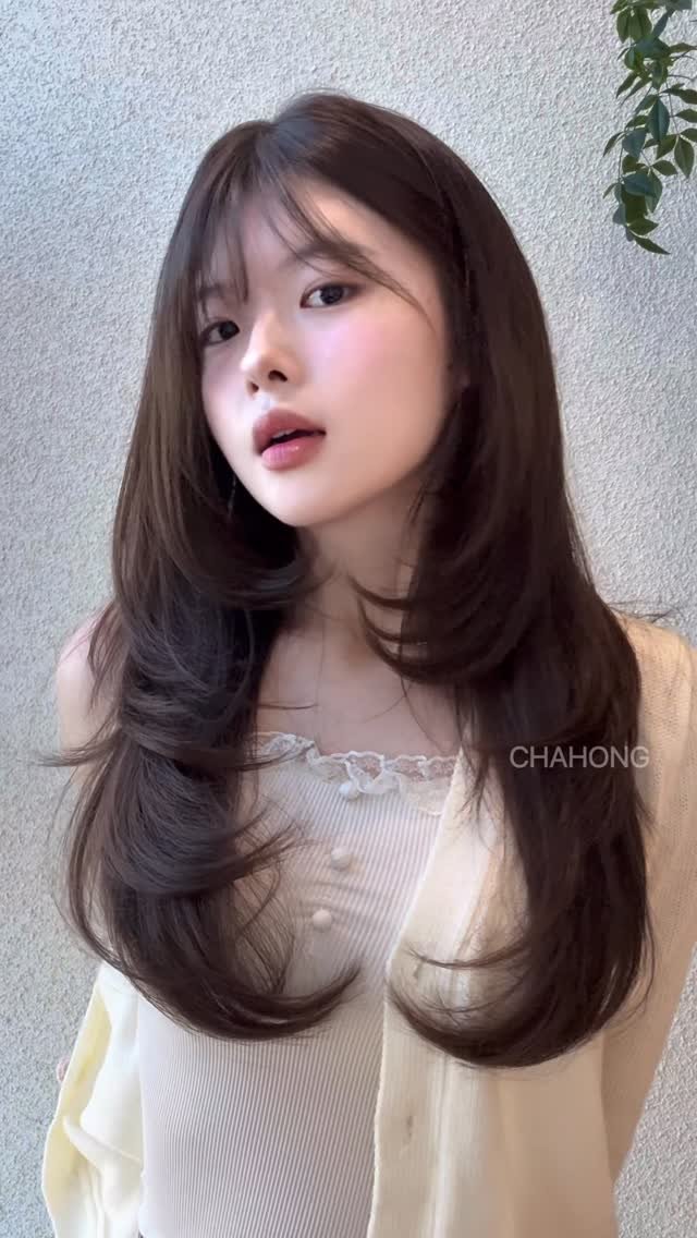 ch_hosuun 게시물 이미지: 손질은 편하게, 분위기는 살리고싶다면
#허그펌 #레이어드펌

자연스러운 레이어와...