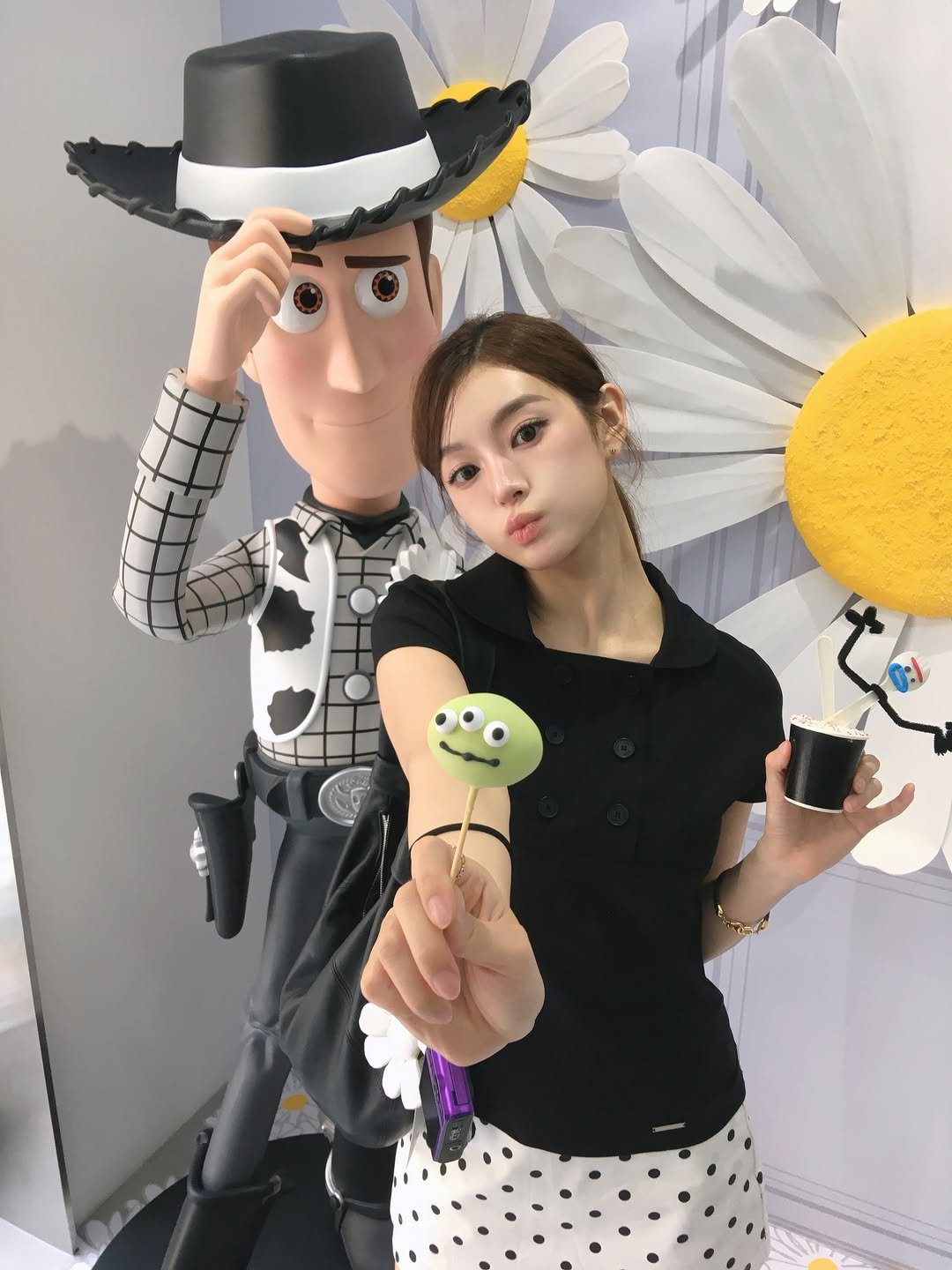 ch_nns 게시물 이미지: 꿈이 세상을 구한다☁️🛸🦖🐴👨🏻‍🚀🚀🌼
기다리고 기다리던 토이스토리 X...