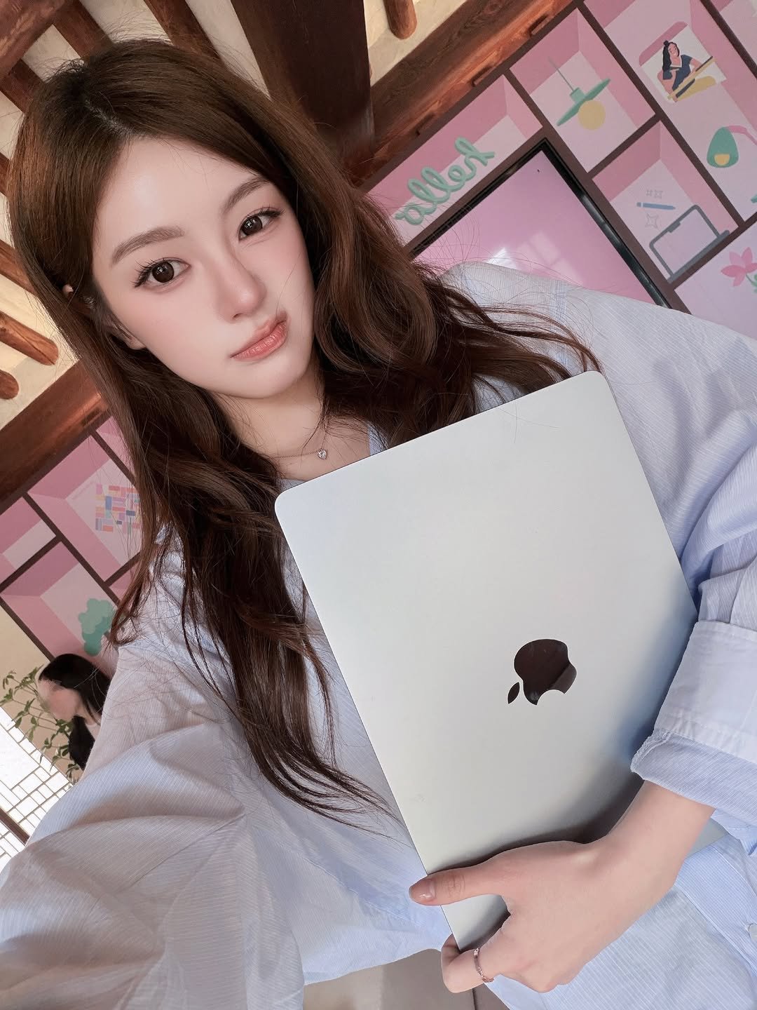 ch_nns 게시물 이미지: Apple과 함께한 Student Experience🤍🍎

맥의 기본 사용법부터...