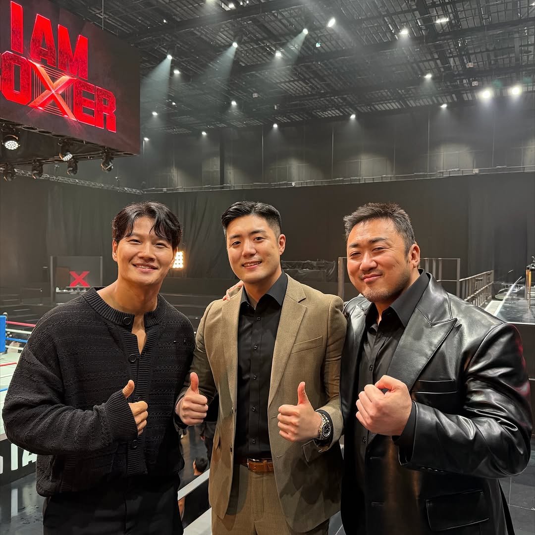 Photo shared by 차도르 Chador on November 06, 2025 tagging @kjk76, @tvn_joy, @donlee, @tving.official, and @tvn.official. May be an image of one or more people and text.